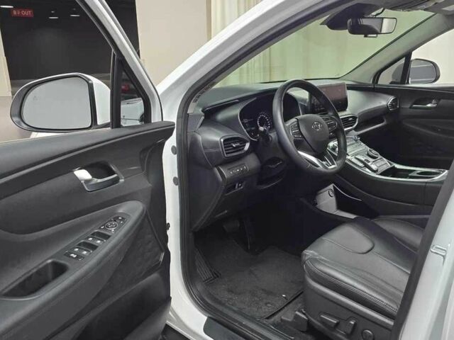 Белый Хендай Санта Фе, объемом двигателя 1.6 л и пробегом 24 тыс. км за 23000 $, фото 5 на Automoto.ua