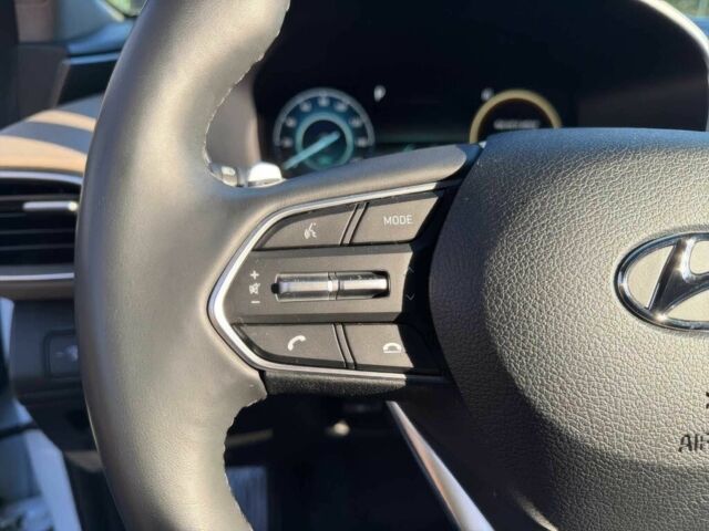 Білий Хендай Санта Фе, об'ємом двигуна 2.5 л та пробігом 15 тис. км за 14000 $, фото 5 на Automoto.ua