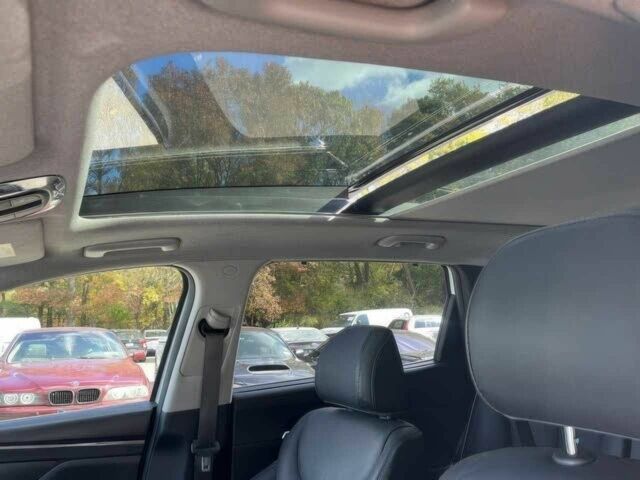 Белый Хендай Санта Фе, объемом двигателя 2.5 л и пробегом 30 тыс. км за 9100 $, фото 9 на Automoto.ua