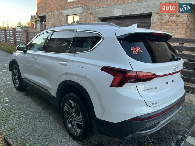 Белый Хендай Санта Фе, объемом двигателя 2.5 л и пробегом 75 тыс. км за 18500 $, фото 3 на Automoto.ua