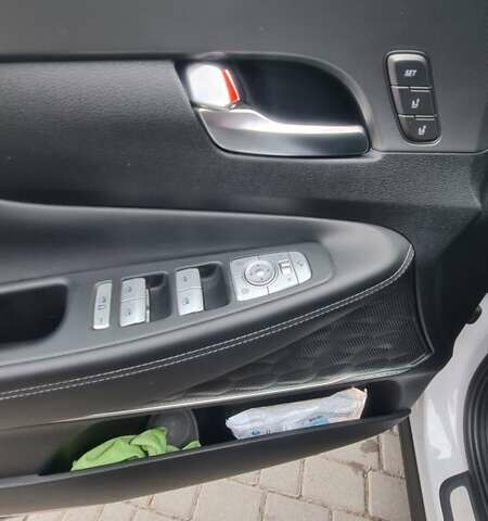 Білий Хендай Санта Фе, об'ємом двигуна 2.15 л та пробігом 36 тис. км за 48000 $, фото 17 на Automoto.ua