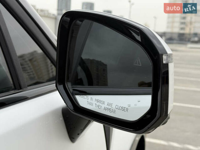 Белый Хендай Санта Фе, объемом двигателя 1.6 л и пробегом 18 тыс. км за 52222 $, фото 90 на Automoto.ua