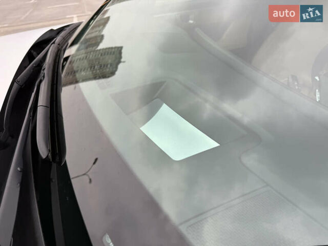 Белый Хендай Санта Фе, объемом двигателя 1.6 л и пробегом 18 тыс. км за 52222 $, фото 85 на Automoto.ua