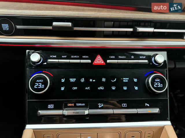 Белый Хендай Санта Фе, объемом двигателя 1.6 л и пробегом 18 тыс. км за 52222 $, фото 72 на Automoto.ua