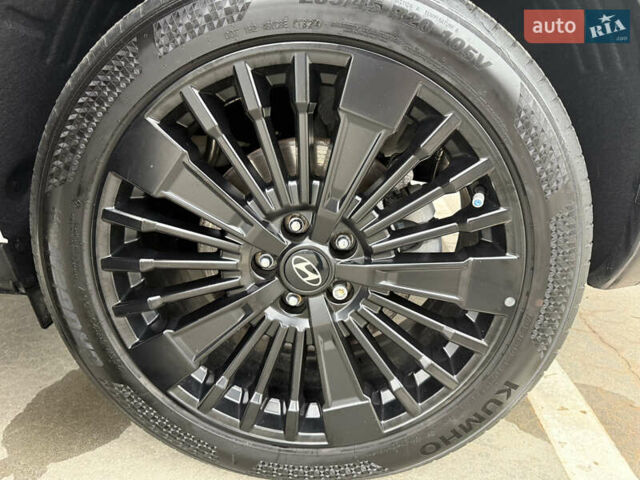 Белый Хендай Санта Фе, объемом двигателя 1.6 л и пробегом 18 тыс. км за 52222 $, фото 96 на Automoto.ua