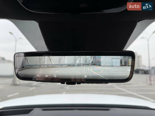 Белый Хендай Санта Фе, объемом двигателя 1.6 л и пробегом 18 тыс. км за 52222 $, фото 26 на Automoto.ua