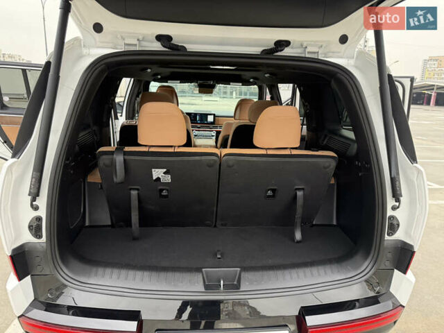 Белый Хендай Санта Фе, объемом двигателя 1.6 л и пробегом 18 тыс. км за 52222 $, фото 37 на Automoto.ua