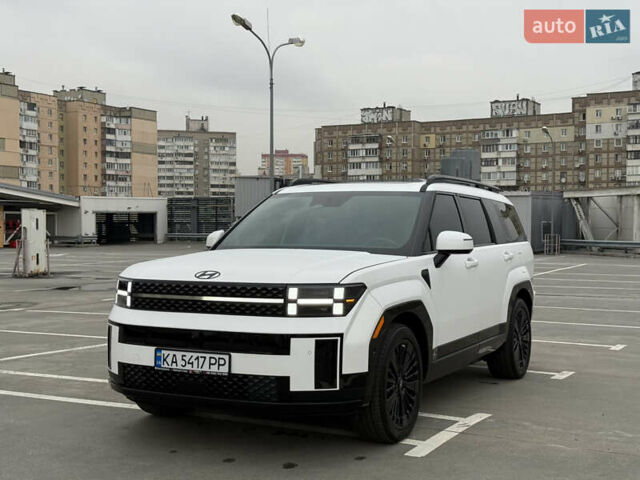 Белый Хендай Санта Фе, объемом двигателя 1.6 л и пробегом 18 тыс. км за 52222 $, фото 2 на Automoto.ua