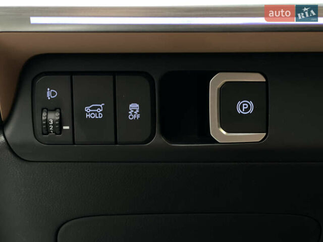 Белый Хендай Санта Фе, объемом двигателя 2.5 л и пробегом 29 тыс. км за 50000 $, фото 25 на Automoto.ua