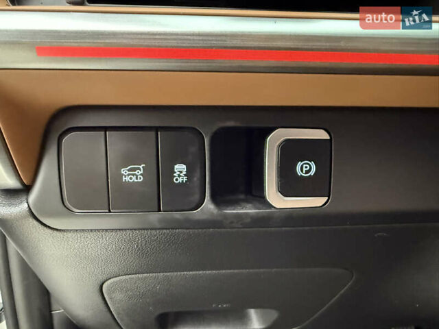 Белый Хендай Санта Фе, объемом двигателя 1.6 л и пробегом 18 тыс. км за 52222 $, фото 80 на Automoto.ua