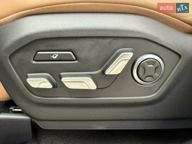 Белый Хендай Санта Фе, объемом двигателя 1.6 л и пробегом 18 тыс. км за 52222 $, фото 79 на Automoto.ua