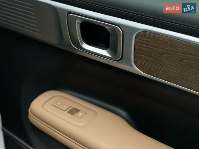 Белый Хендай Санта Фе, объемом двигателя 2.5 л и пробегом 29 тыс. км за 50000 $, фото 45 на Automoto.ua