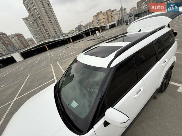 Белый Хендай Санта Фе, объемом двигателя 1.6 л и пробегом 18 тыс. км за 52222 $, фото 84 на Automoto.ua