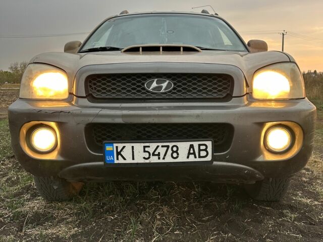 Бежевий Хендай Санта Фе, об'ємом двигуна 2 л та пробігом 385 тис. км за 4300 $, фото 6 на Automoto.ua