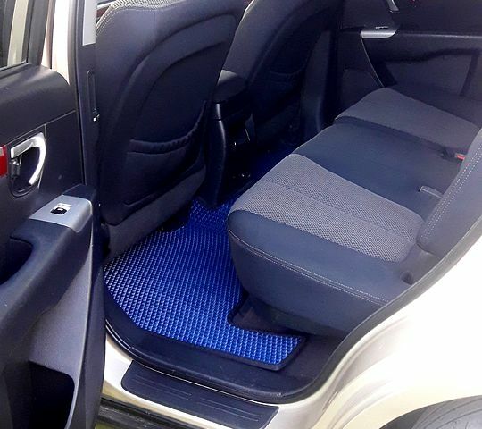 Бежевый Хендай Санта Фе, объемом двигателя 2.7 л и пробегом 279 тыс. км за 8500 $, фото 2 на Automoto.ua