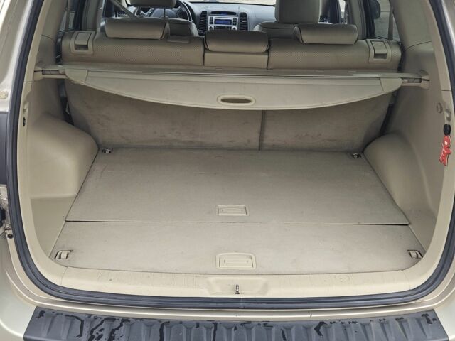 Бежевый Хендай Санта Фе, объемом двигателя 0 л и пробегом 260 тыс. км за 5650 $, фото 9 на Automoto.ua