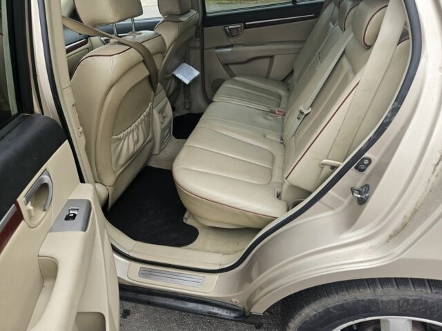 Бежевий Хендай Санта Фе, об'ємом двигуна 0 л та пробігом 260 тис. км за 5600 $, фото 9 на Automoto.ua