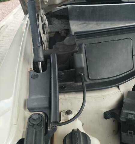 Бежевий Хендай Санта Фе, об'ємом двигуна 2 л та пробігом 175 тис. км за 17800 $, фото 49 на Automoto.ua