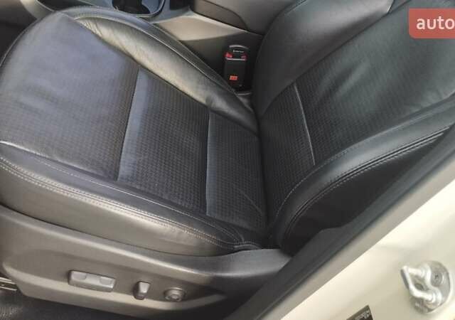 Бежевий Хендай Санта Фе, об'ємом двигуна 2 л та пробігом 175 тис. км за 17800 $, фото 51 на Automoto.ua