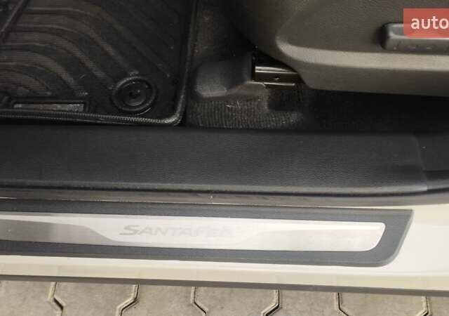 Бежевий Хендай Санта Фе, об'ємом двигуна 2 л та пробігом 175 тис. км за 17800 $, фото 52 на Automoto.ua