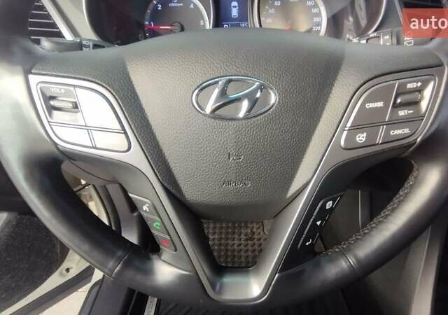 Бежевий Хендай Санта Фе, об'ємом двигуна 2 л та пробігом 175 тис. км за 17800 $, фото 36 на Automoto.ua