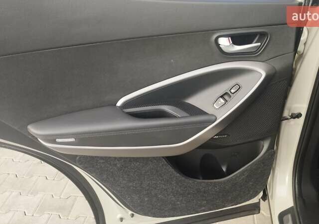 Бежевий Хендай Санта Фе, об'ємом двигуна 2 л та пробігом 175 тис. км за 17800 $, фото 29 на Automoto.ua