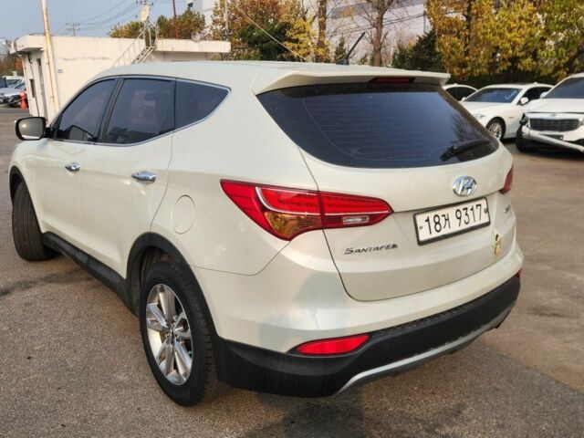 Бежевый Хендай Санта Фе, объемом двигателя 2 л и пробегом 184 тыс. км за 14500 $, фото 2 на Automoto.ua