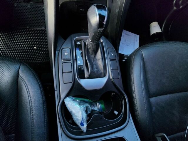 Бежевый Хендай Санта Фе, объемом двигателя 2 л и пробегом 184 тыс. км за 14500 $, фото 6 на Automoto.ua