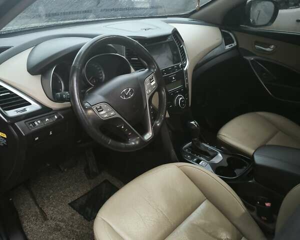 Бежевый Хендай Санта Фе, объемом двигателя 2.2 л и пробегом 211 тыс. км за 17500 $, фото 14 на Automoto.ua