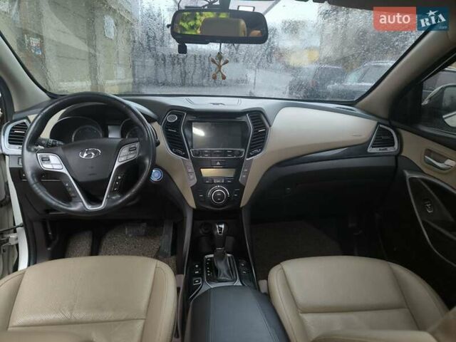 Бежевый Хендай Санта Фе, объемом двигателя 2.2 л и пробегом 211 тыс. км за 17500 $, фото 12 на Automoto.ua