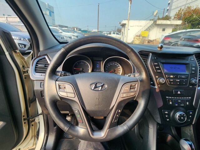 Бежевый Хендай Санта Фе, объемом двигателя 2 л и пробегом 184 тыс. км за 14500 $, фото 11 на Automoto.ua