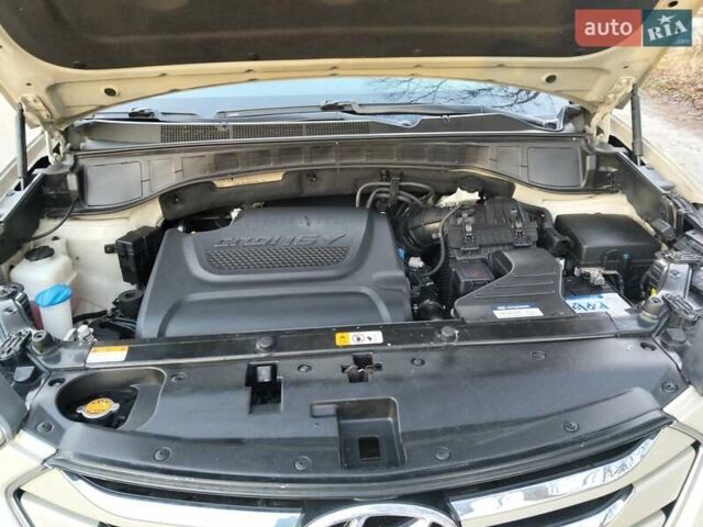 Бежевый Хендай Санта Фе, объемом двигателя 2.2 л и пробегом 224 тыс. км за 17500 $, фото 7 на Automoto.ua