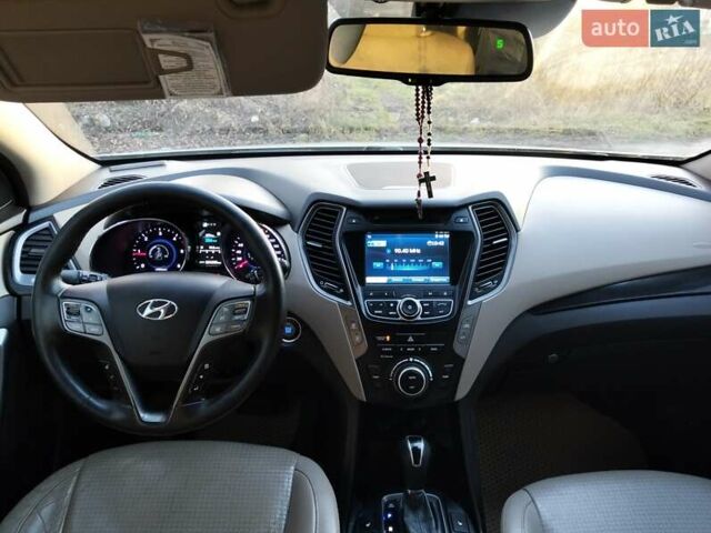 Бежевый Хендай Санта Фе, объемом двигателя 2.2 л и пробегом 224 тыс. км за 17500 $, фото 13 на Automoto.ua