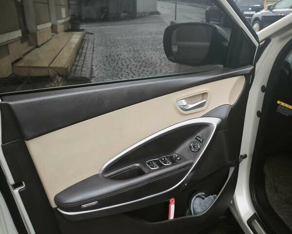 Бежевый Хендай Санта Фе, объемом двигателя 2.2 л и пробегом 211 тыс. км за 17500 $, фото 32 на Automoto.ua