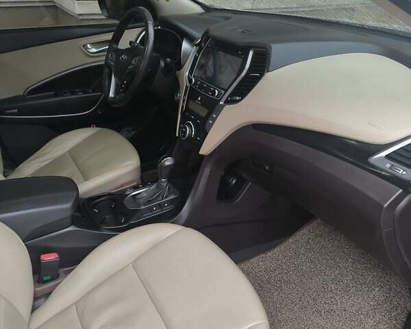 Бежевый Хендай Санта Фе, объемом двигателя 2.2 л и пробегом 211 тыс. км за 17500 $, фото 23 на Automoto.ua