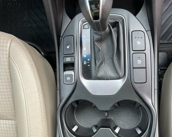 Бежевий Хендай Санта Фе, об'ємом двигуна 2.2 л та пробігом 207 тис. км за 18900 $, фото 13 на Automoto.ua