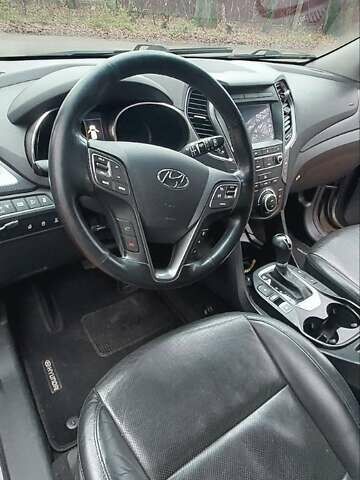 Бежевый Хендай Санта Фе, объемом двигателя 2.2 л и пробегом 203 тыс. км за 20500 $, фото 6 на Automoto.ua