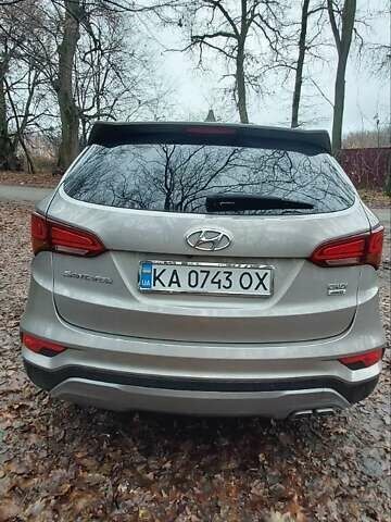 Бежевый Хендай Санта Фе, объемом двигателя 2.2 л и пробегом 203 тыс. км за 20500 $, фото 2 на Automoto.ua