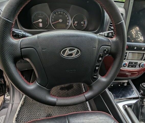 Черный Хендай Санта Фе, объемом двигателя 2.2 л и пробегом 270 тыс. км за 7000 $, фото 2 на Automoto.ua