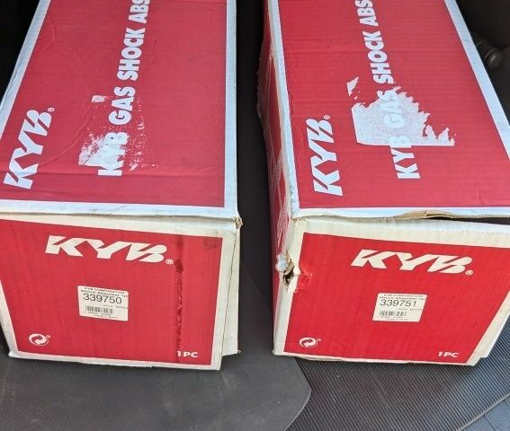 Черный Хендай Санта Фе, объемом двигателя 2.2 л и пробегом 280 тыс. км за 6600 $, фото 17 на Automoto.ua