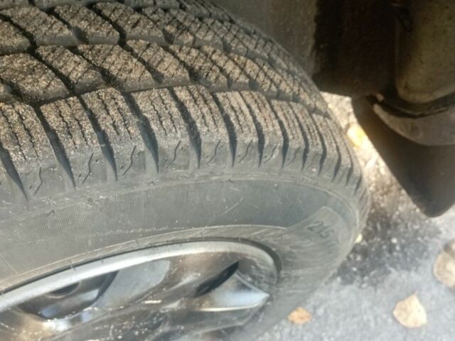 Черный Хендай Санта Фе, объемом двигателя 2 л и пробегом 300 тыс. км за 3200 $, фото 4 на Automoto.ua