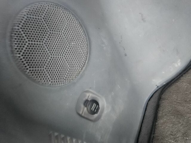 Чорний Хендай Санта Фе, об'ємом двигуна 2 л та пробігом 305 тис. км за 3190 $, фото 19 на Automoto.ua