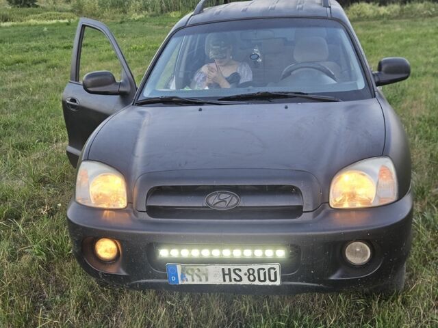 Чорний Хендай Санта Фе, об'ємом двигуна 2 л та пробігом 305 тис. км за 3190 $, фото 8 на Automoto.ua
