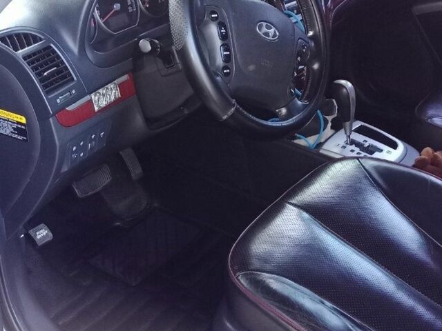 Черный Хендай Санта Фе, объемом двигателя 2.2 л и пробегом 270 тыс. км за 9500 $, фото 9 на Automoto.ua