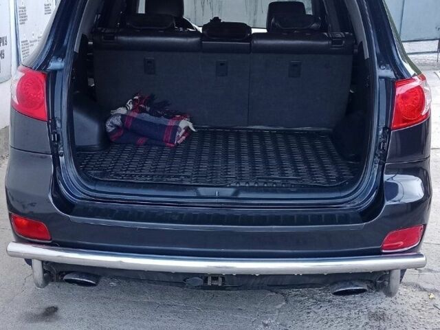 Черный Хендай Санта Фе, объемом двигателя 2.2 л и пробегом 270 тыс. км за 9500 $, фото 6 на Automoto.ua