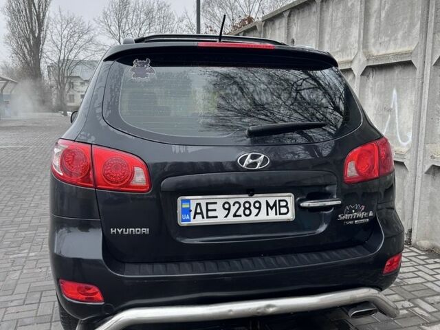 Черный Хендай Санта Фе, объемом двигателя 2.7 л и пробегом 213 тыс. км за 8200 $, фото 1 на Automoto.ua