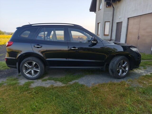 Черный Хендай Санта Фе, объемом двигателя 2.2 л и пробегом 171 тыс. км за 14800 $, фото 3 на Automoto.ua