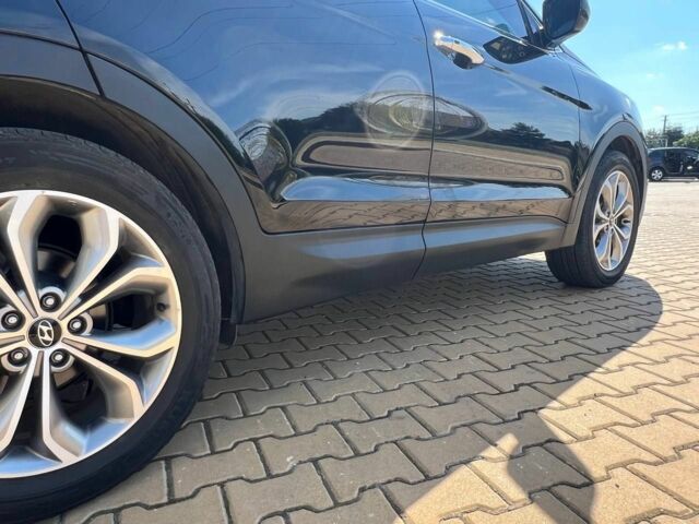 Черный Хендай Санта Фе, объемом двигателя 2 л и пробегом 178 тыс. км за 17500 $, фото 17 на Automoto.ua