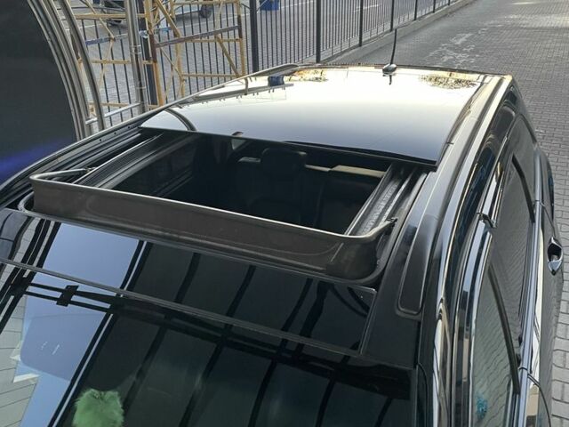 Черный Хендай Санта Фе, объемом двигателя 2.2 л и пробегом 200 тыс. км за 19000 $, фото 20 на Automoto.ua