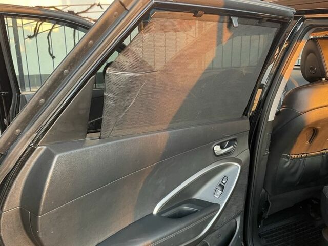 Черный Хендай Санта Фе, объемом двигателя 2.2 л и пробегом 200 тыс. км за 19000 $, фото 5 на Automoto.ua